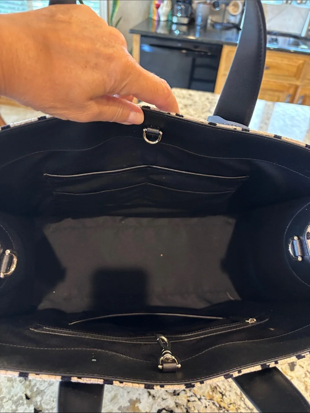 NWOT - Kate Spade- Black and White Houndstooth Tote with Detachable Strap